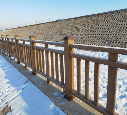吉林省大禹水利水電建設(shè)有限公司伊通縣伊通河邊路燈護(hù)欄項目